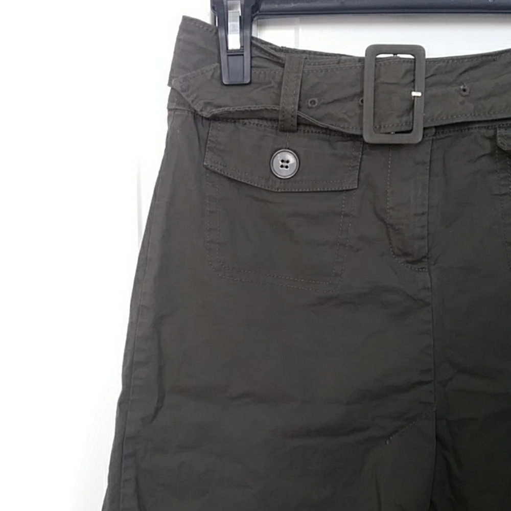 H&M dark green safari style skirt